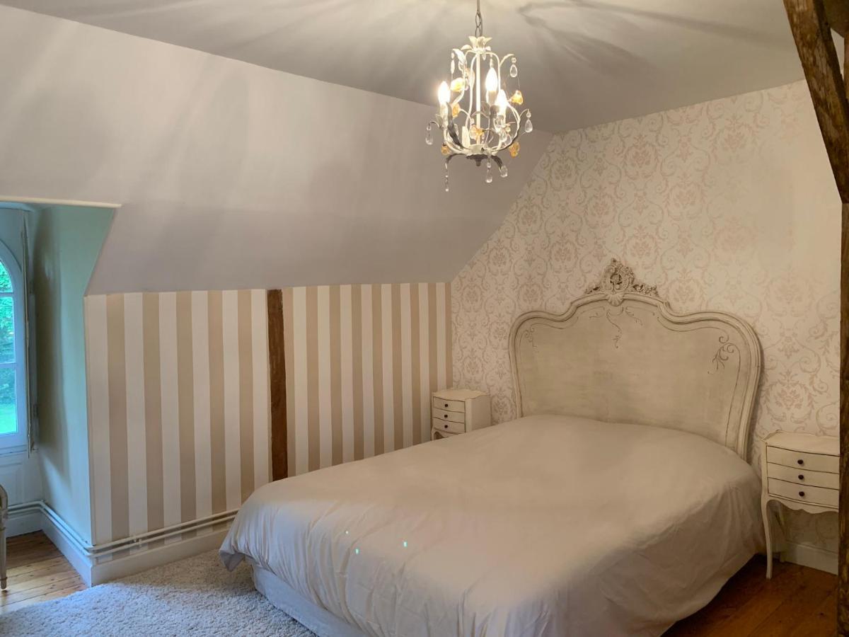 Parc De Lesseps Bed & Breakfast Meunet-Planches Bagian luar foto