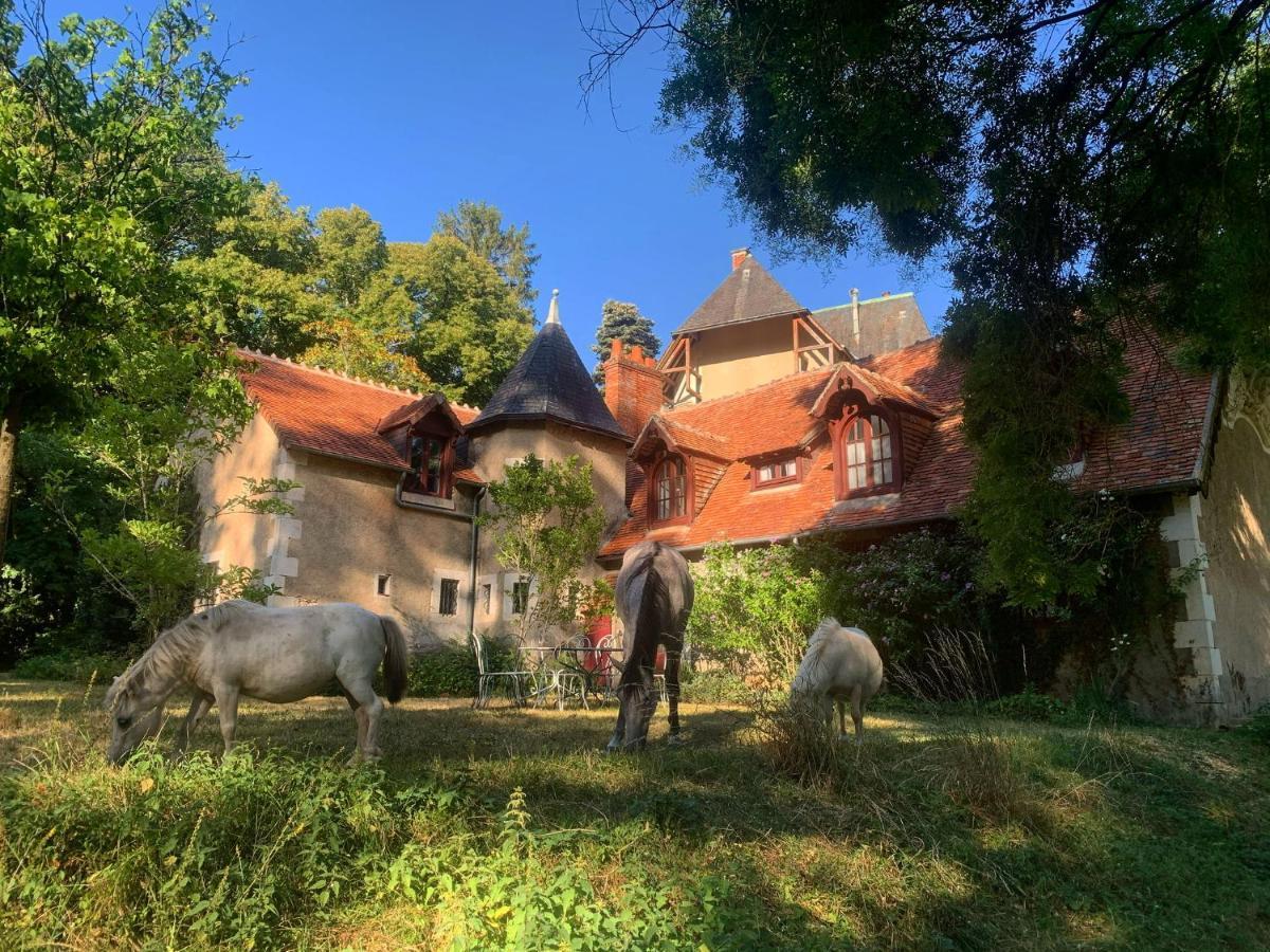 Parc De Lesseps Bed & Breakfast Meunet-Planches Bagian luar foto